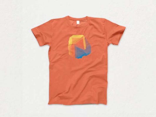 Simple Top Free T-shirt Mockup PSD Simple Top Free T-shirt Mockup PSD