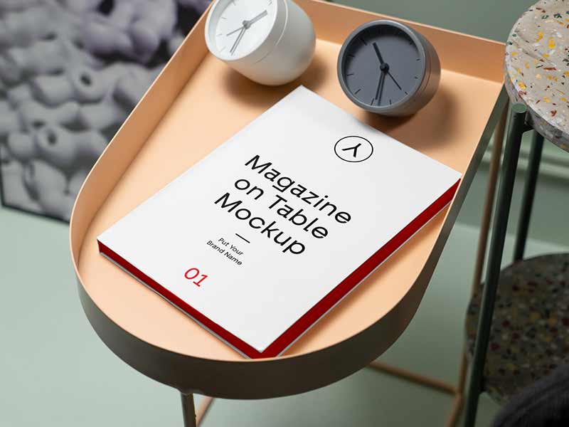 free magazine oon table mockup